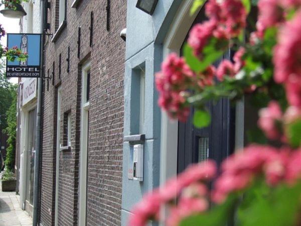Guesthouse De Utrechtsche Dom Gouda Exterior foto
